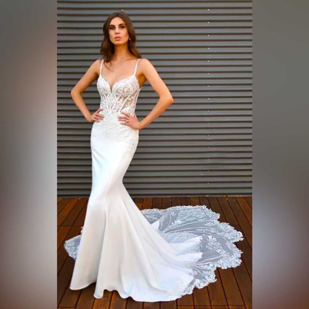 Martina Liana Ivory Wedding Dress Size 8